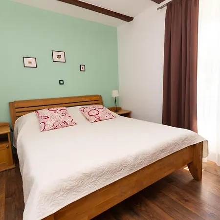 Melita * 오파티아